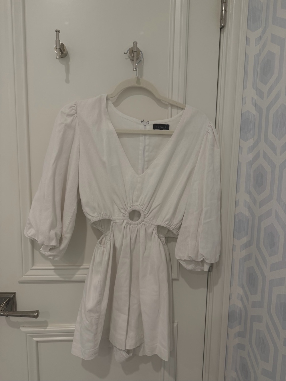 1. State V-Neck Cut Out Romper - Picture 3 of 5